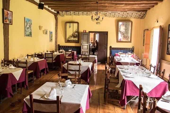 Casa Rural Restaurante Casino Munilla Exteriér fotografie